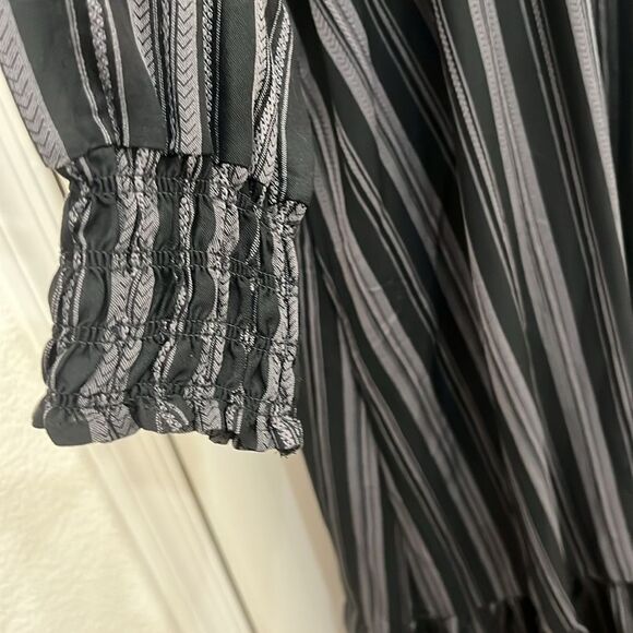 Terra & Sky Black Ruffled Tiered Dress Tie VNeck Long Bishop Sleeve Maxi Plus 3X - Picture 5 of 14